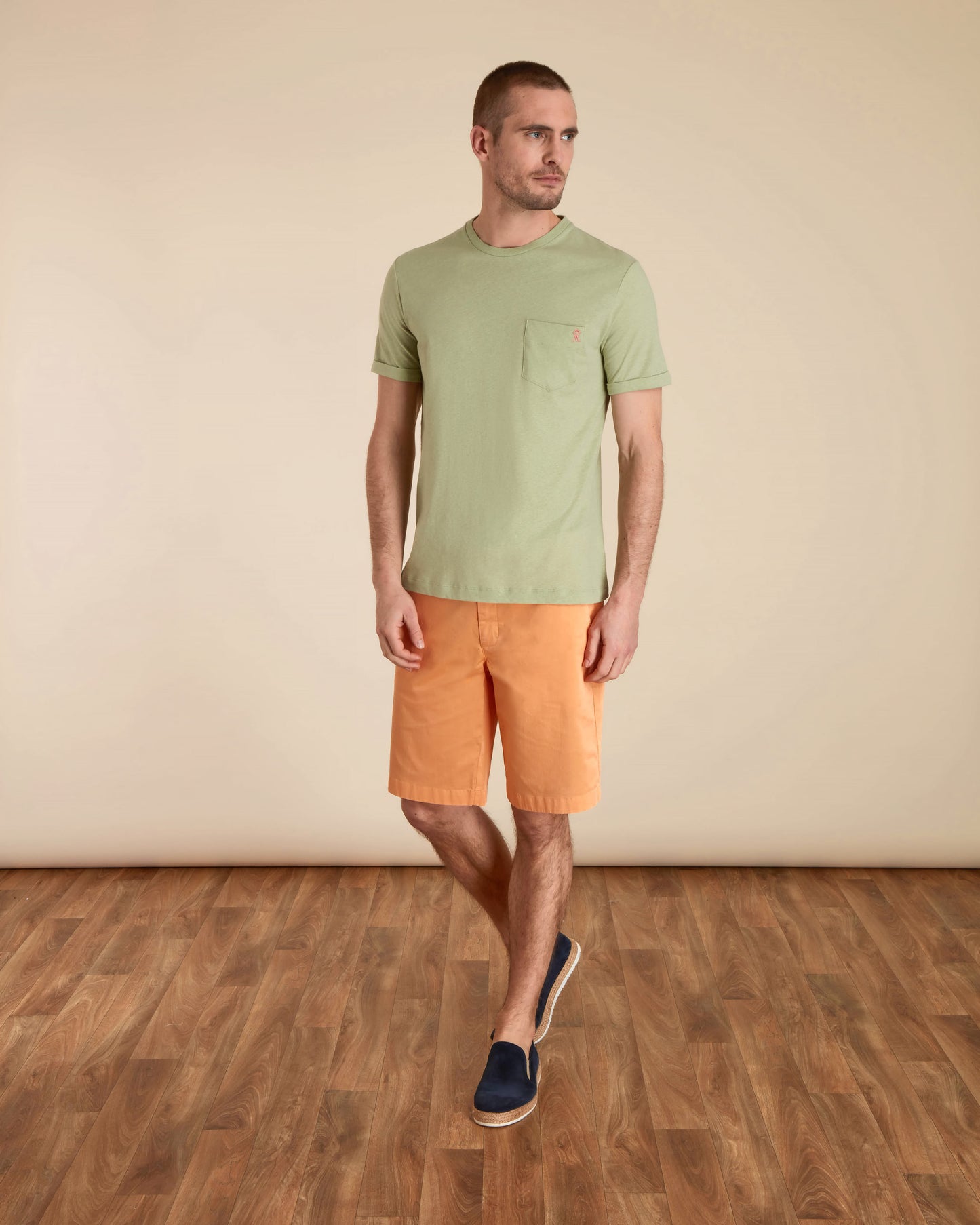 T-shirt à poche poitrine