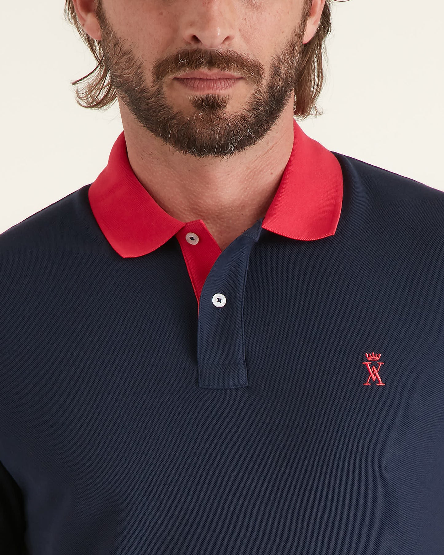 Détails rouges du polo Perry marine qualité premium dressing masculin