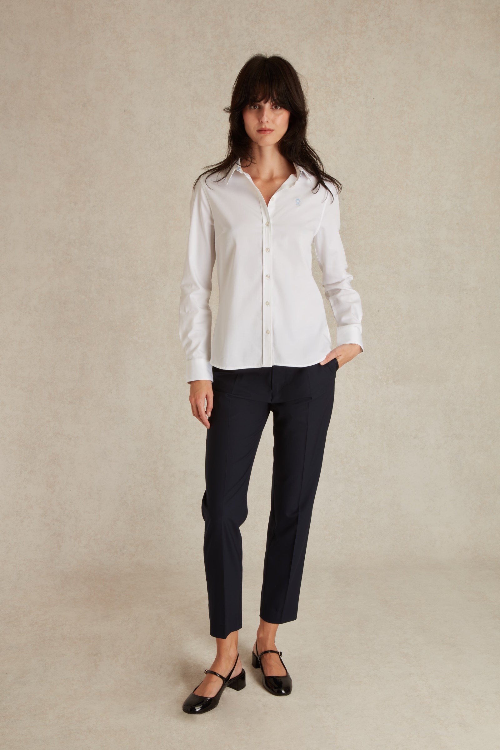 NEUVE. Chemise/ chemisier femme Blanc du Nil. Taille 4 - Vêtements NEUVE. Chemise/ chemisier femme Blanc du Nil. Taille 4 - Vêtements