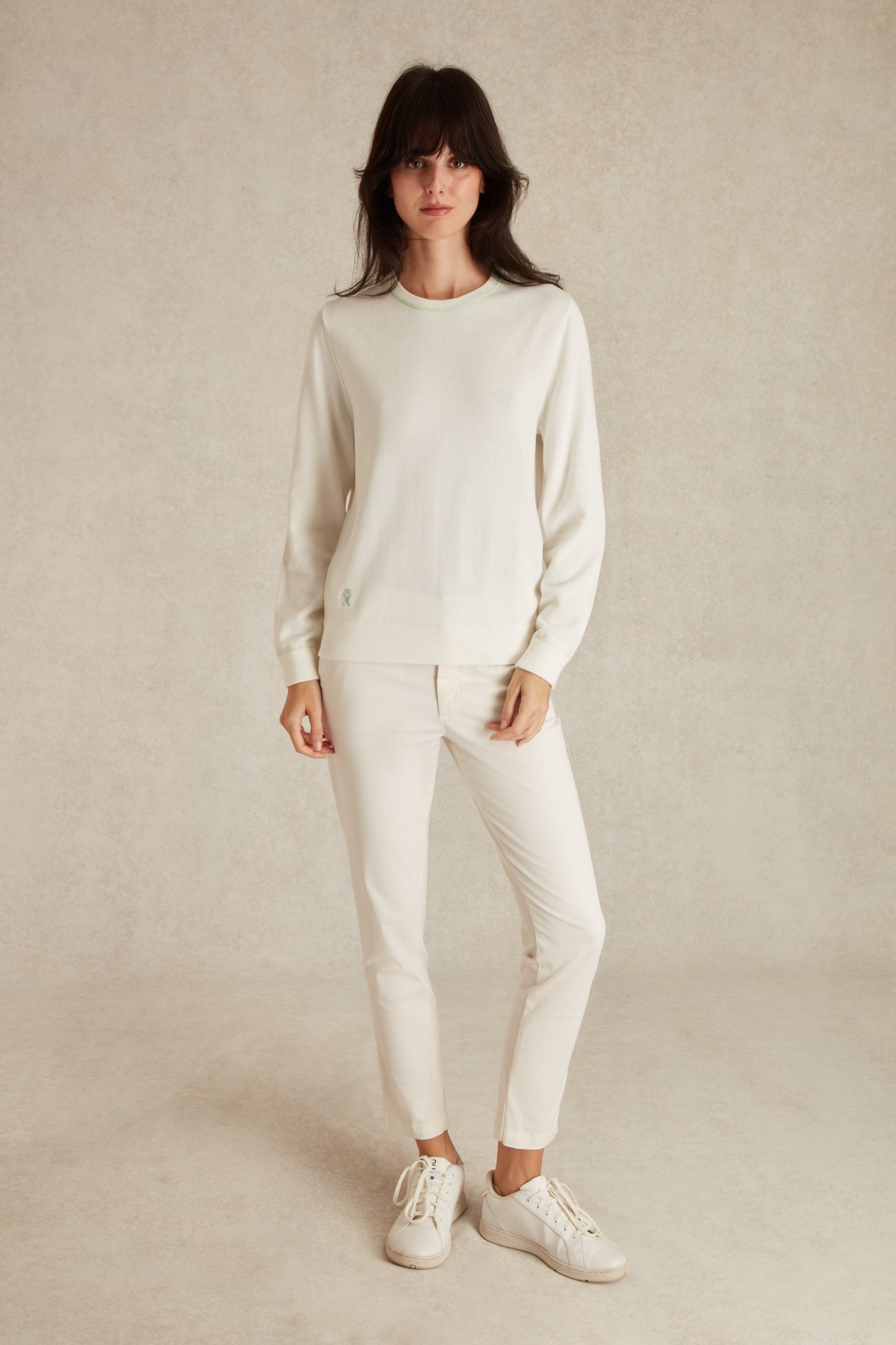 Pull Col Rond à Détails Contrasté