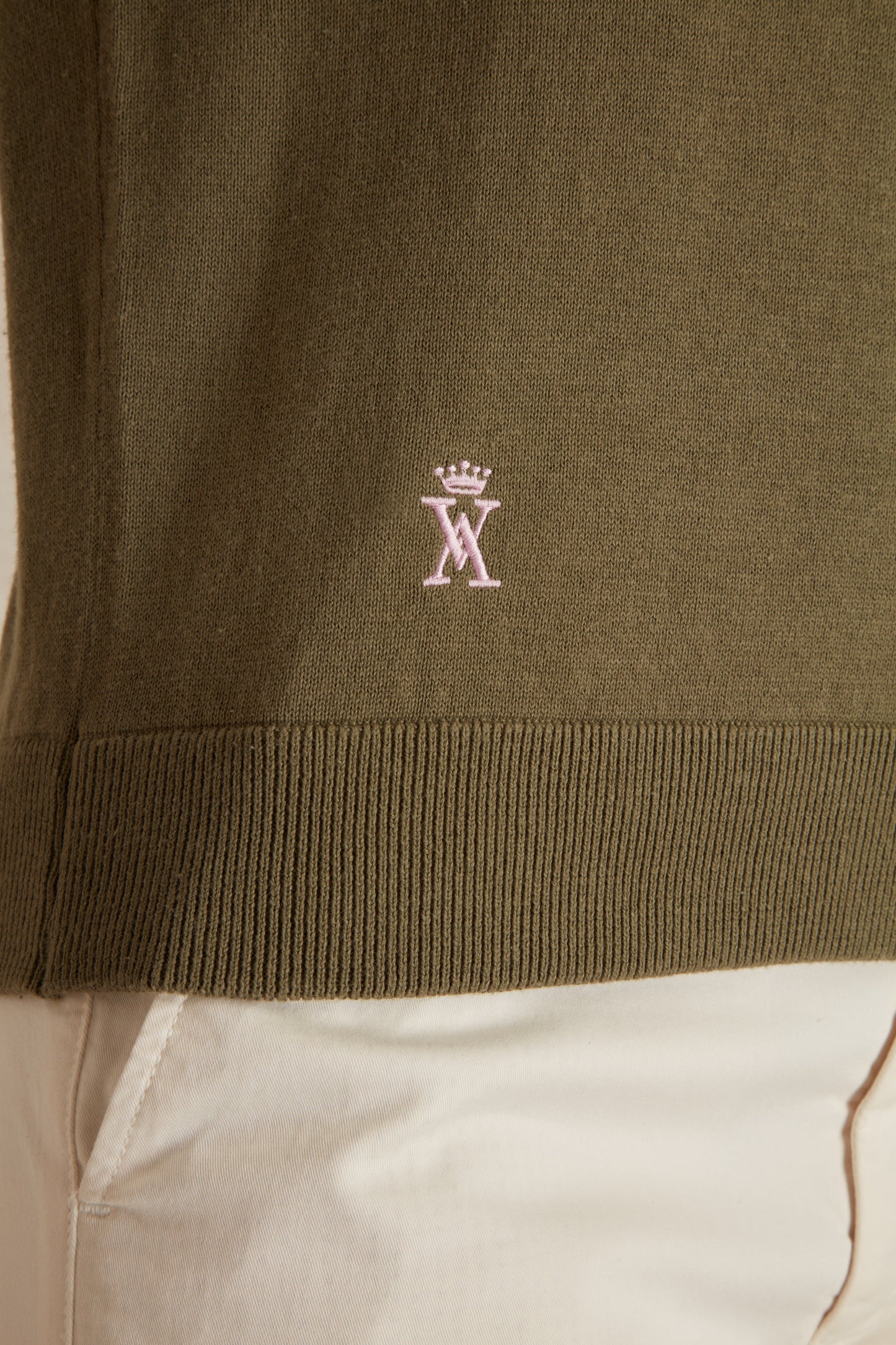 Pull Col Rond à Détails Contrasté