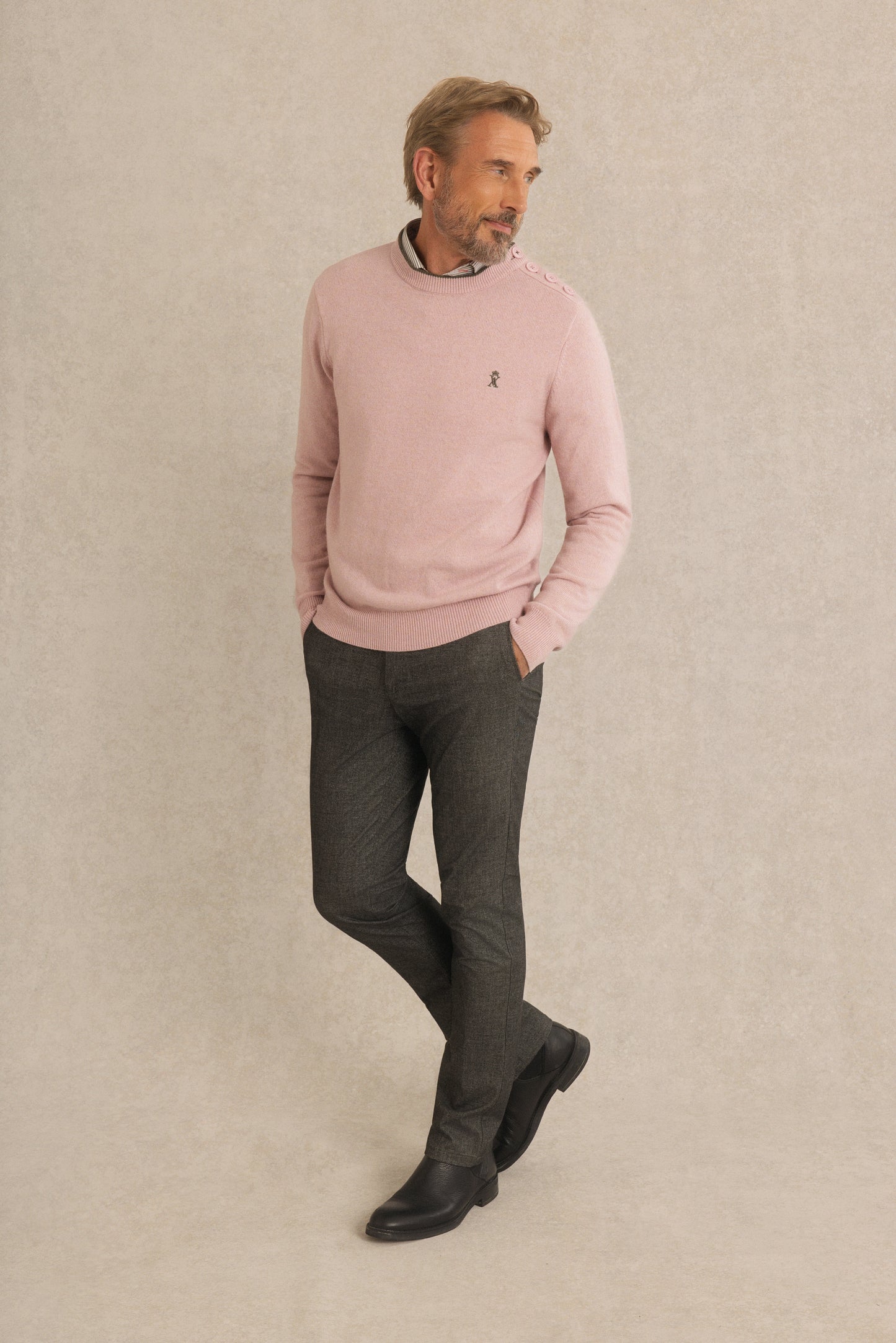 Pull à épaule boutonnée