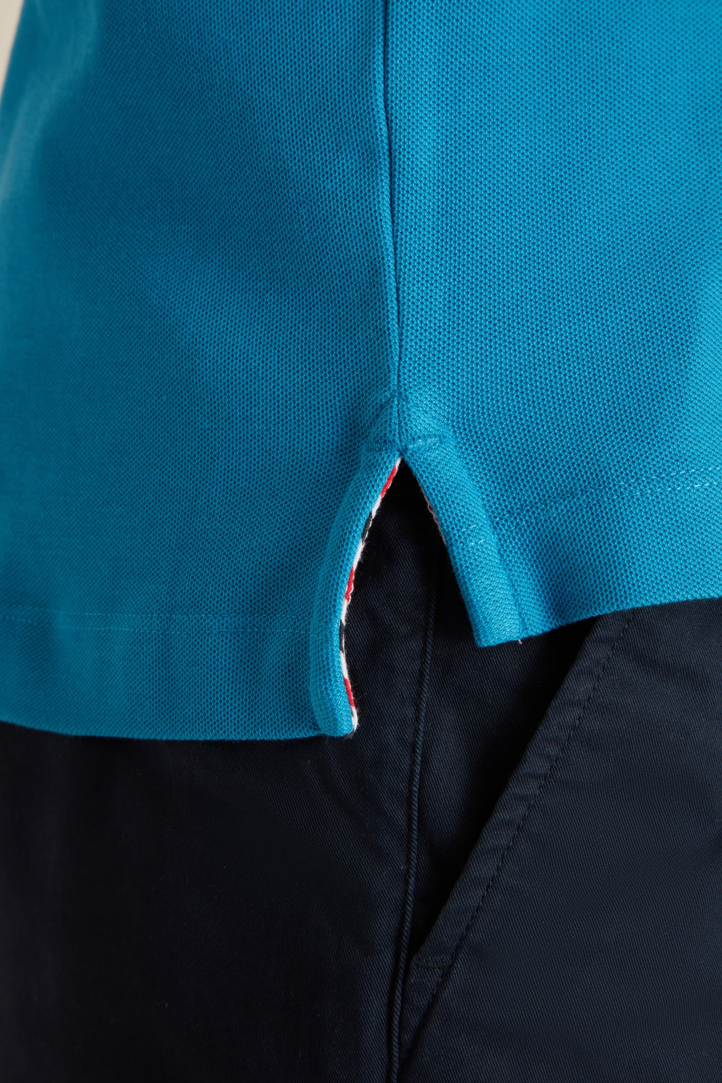 Polo à Détails Tricolore