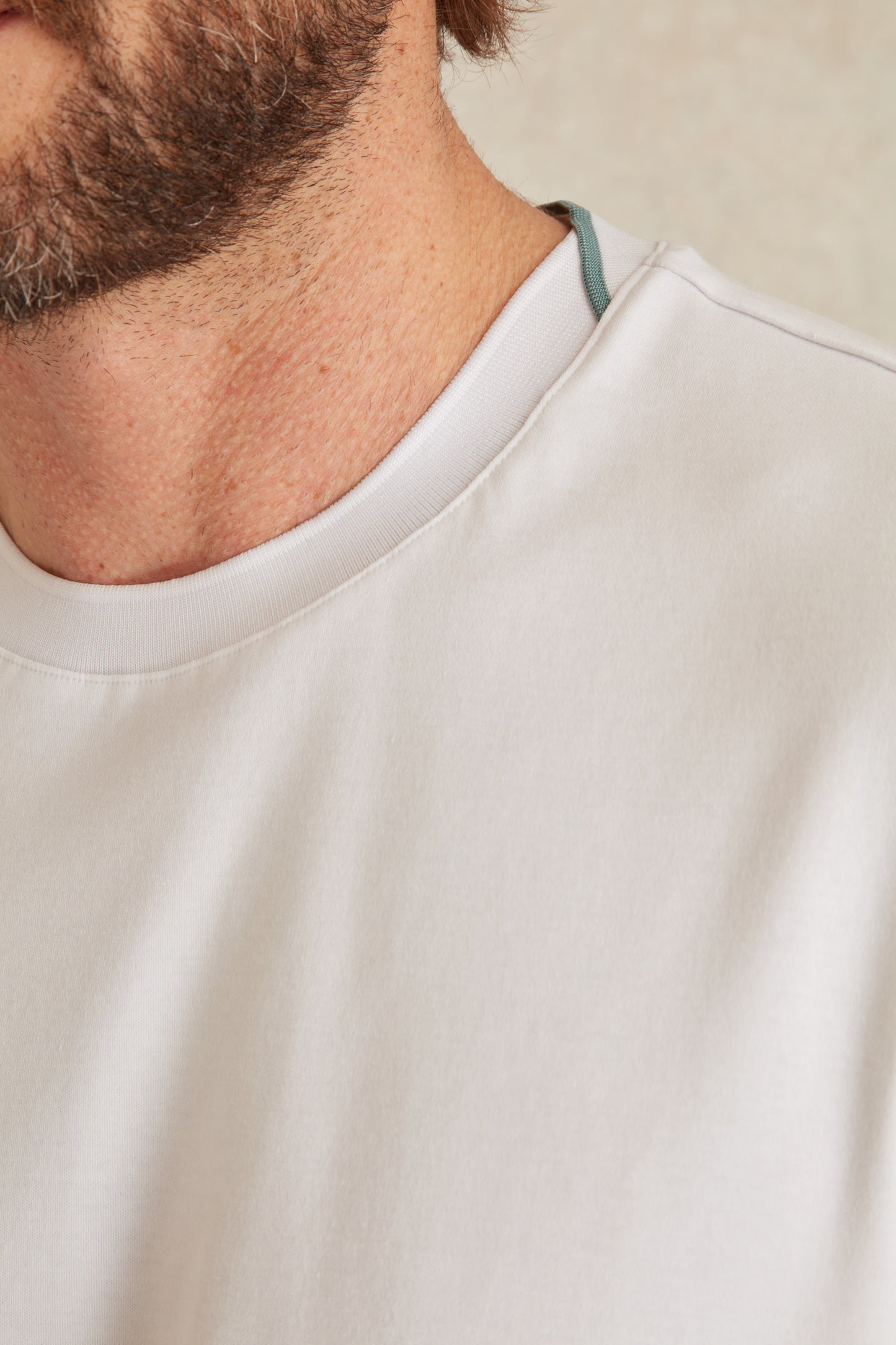 T-shirt à Détails Col