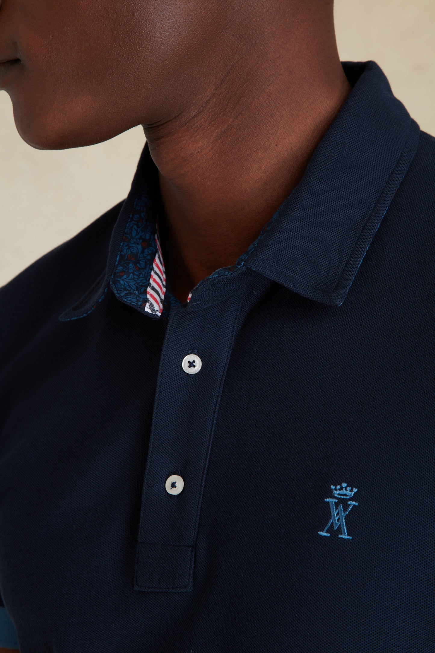 Polo Manches Courtes à Détails Imprimé