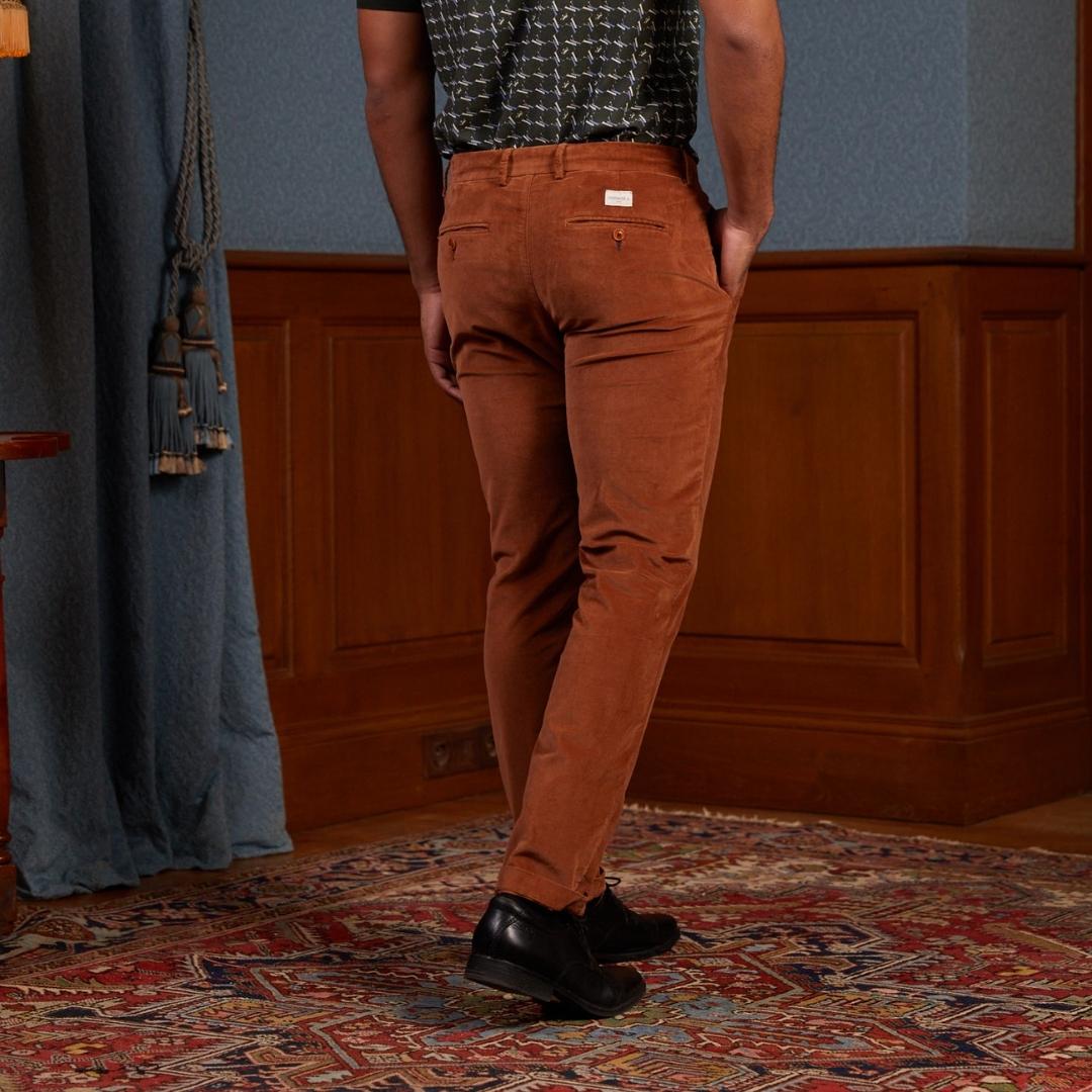 Pantalon chino LORENZO droit en velours cotelé - Marron - Vicomte A