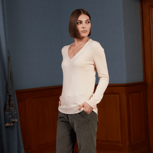 KLARA V-neck sweater with elbow patches in cotton cashmere - Ivory - Vicomte A