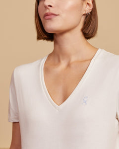 TRISSIA V-neck t-shirt 100% plain cotton - Cream - Vicomte A